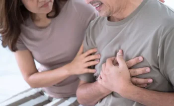 تسرع القلب فوق البطيني يسبب زيادة غير طبيعية في عدد ضربات القلب